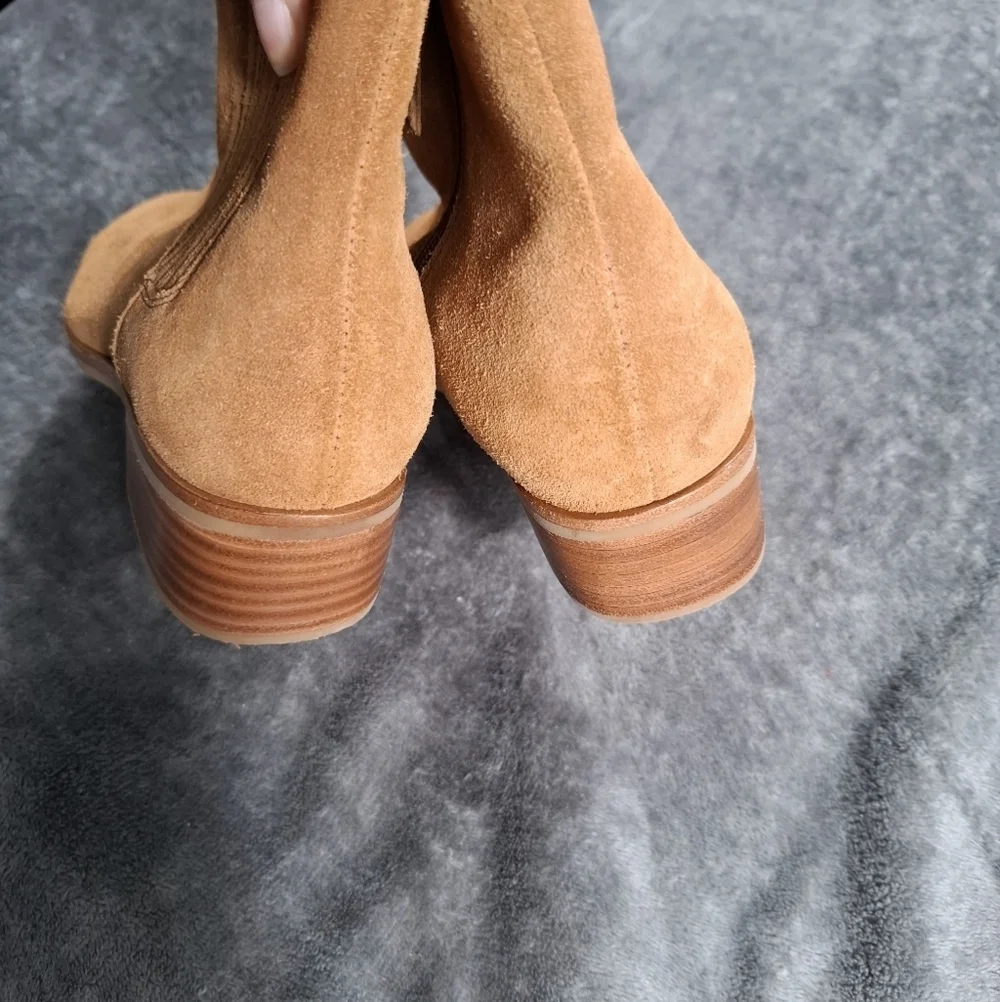 Soludos Delancey Ankle Bootie women's  size US 6 Tan Leather Minimalist